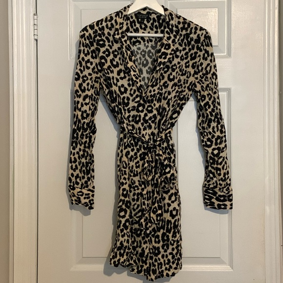 TOPSHOP - long leopard print button up blouse - Picture 1 of 4
